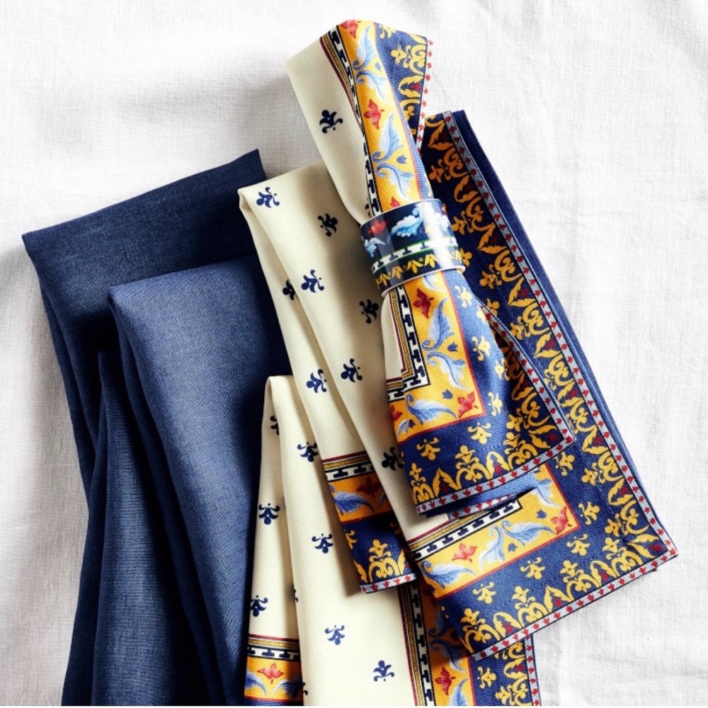 WILLIAMS SONOMA Sicily Napkins (Set of 8)